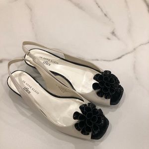 Anne Klein iFlex sandal